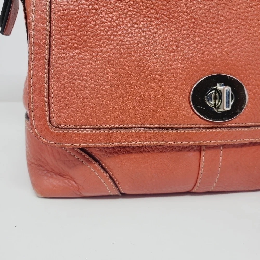 Coach | Vintage Salmon Pink Leather Pebble Top Hobo Bag (One Size)